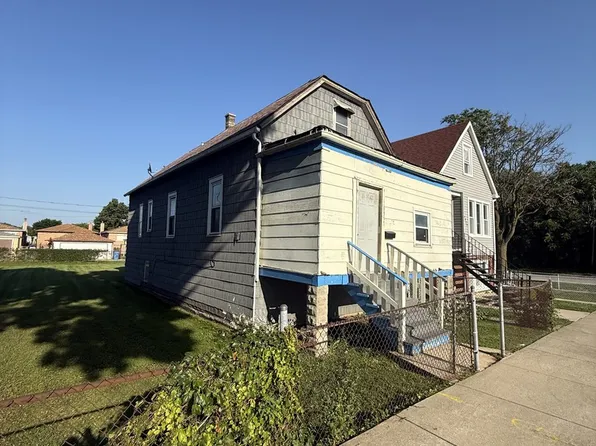 9353 S Yates Blvd, Chicago, IL 60617