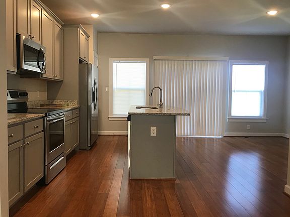 5th image of 31 Andrews Pl
