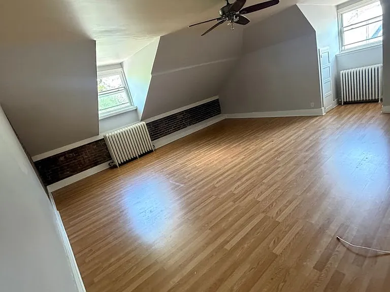 644 Madison Avenue — Photo 16
