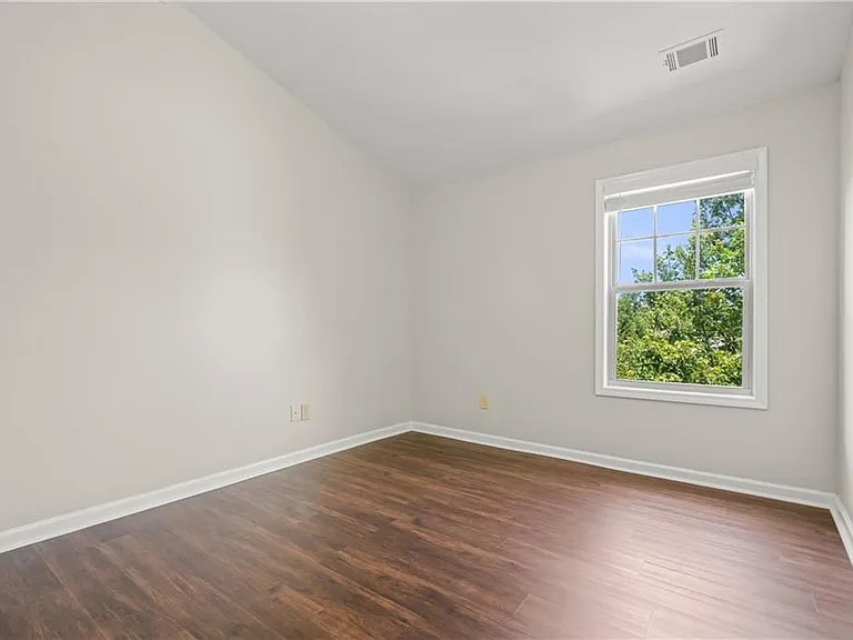 4940 Breezewood Cir — Photo 25