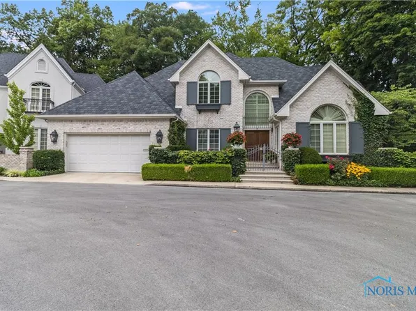 37 Exmoor Dr, Toledo, OH 43615