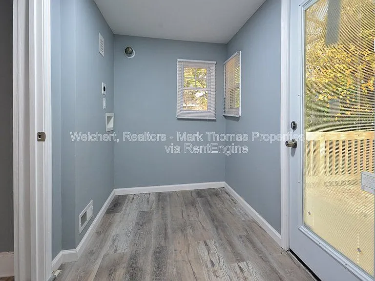 216 N Guthrie Ave — Photo 24