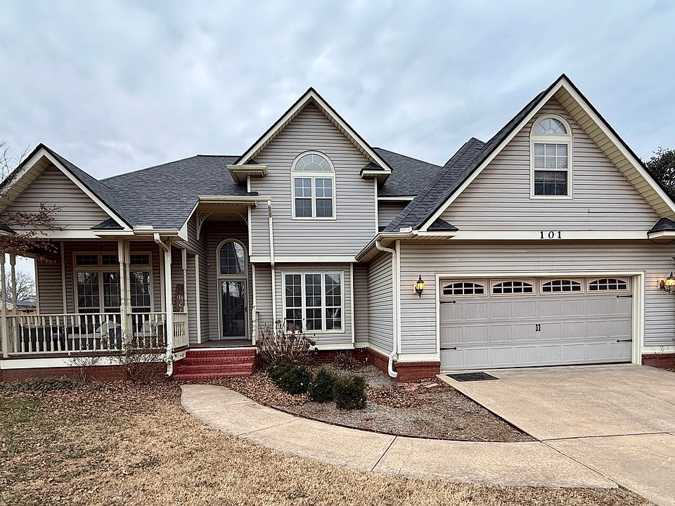 1st image of 101 Fox Glove Ln