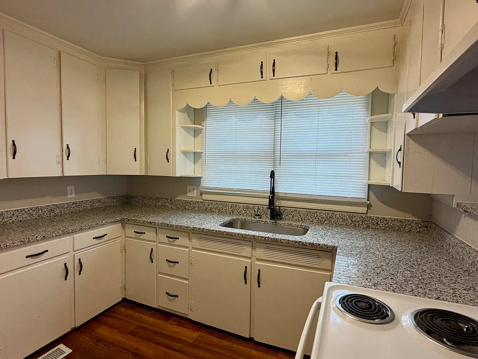 3 bed, 1400 sqft, $1,495 — Photo 4