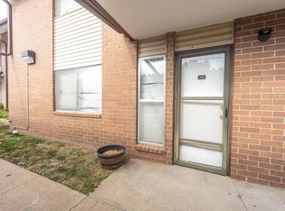 3037 SW Lydia Ave APT 102, Topeka, KS 66614