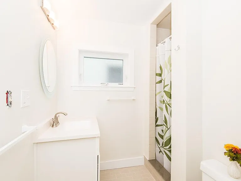 Second level bathroom