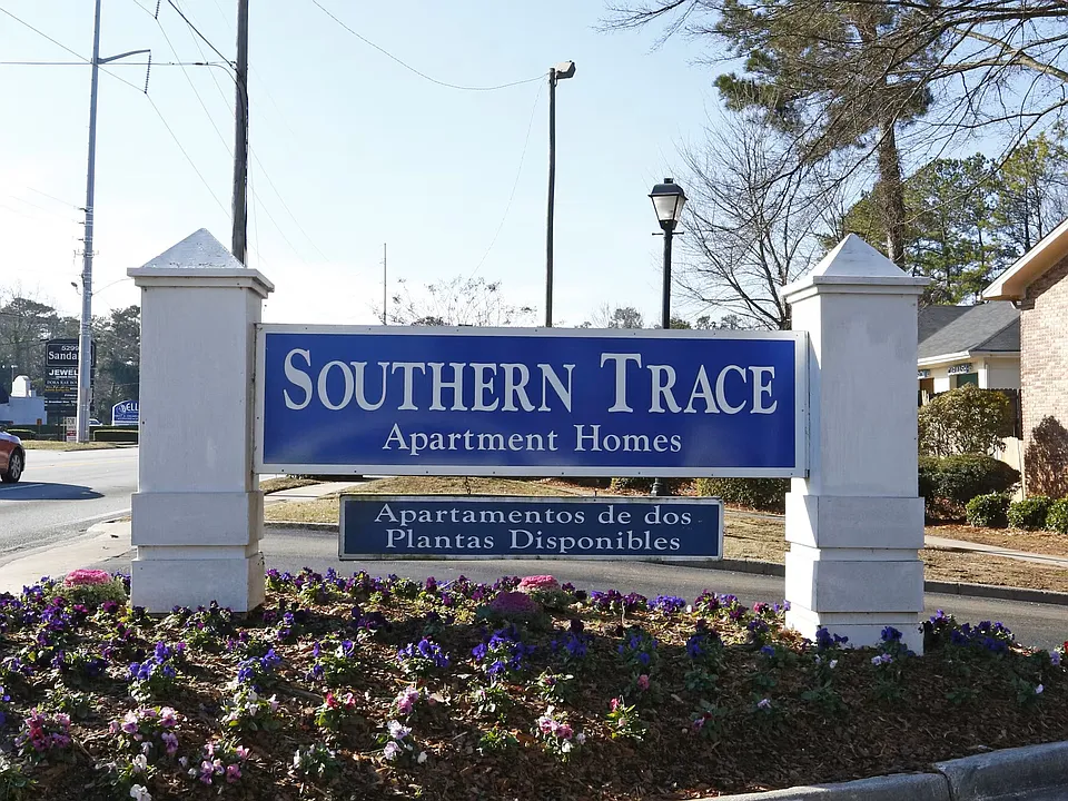 London Trace Townhomes