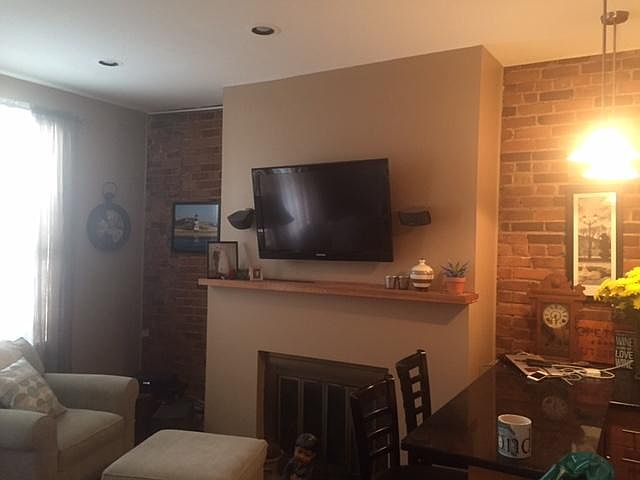 2nd image of 11-1 Aberdeen St