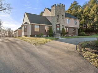 10 Zana Park Dr, Braintree, MA 02184