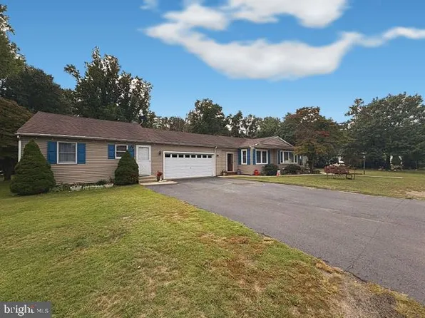 3 Brynmore Rd, New Egypt, NJ 08533