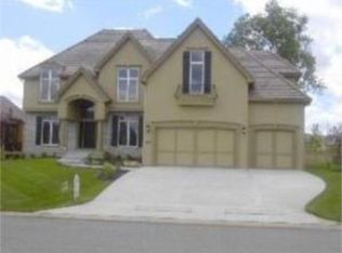 10906 W 145th Ter, Overland Park, KS 66221