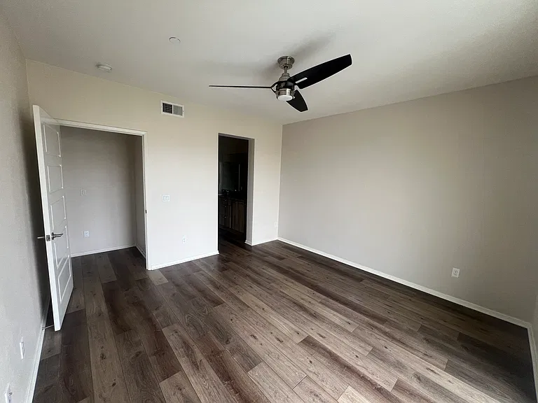 5200 Beachside Ln #113 — Photo 10