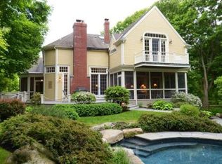 30 Littles Point Rd, Swampscott, MA 01907