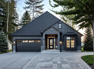 32 Deerview Dr, Quinte West, ON K8V0L8