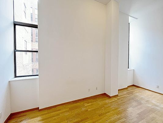 3rd image of 371 Madison St APT 302
