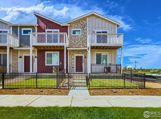 2860 Bear Springs Cir, Longmont, CO 80503