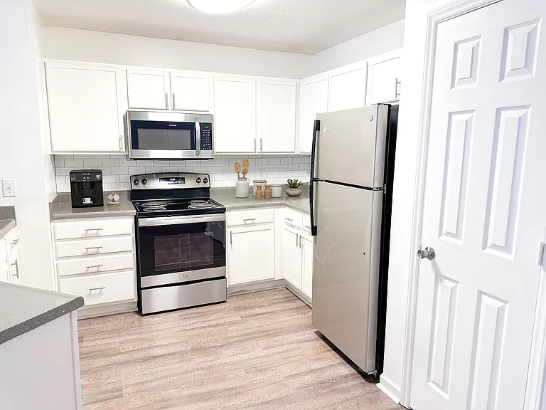 Northstone Apartments — Photo 2