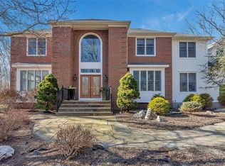 7 Susan Ter, Waterford, CT 06385