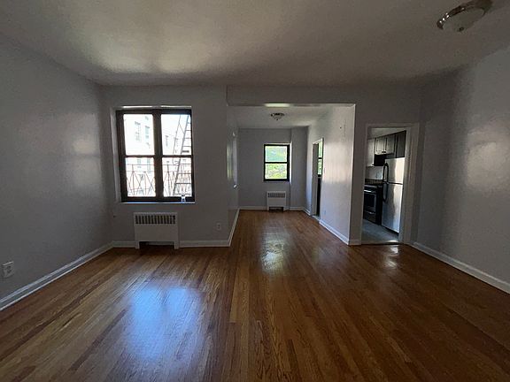 2nd image of 6225 Broadway APT 4B