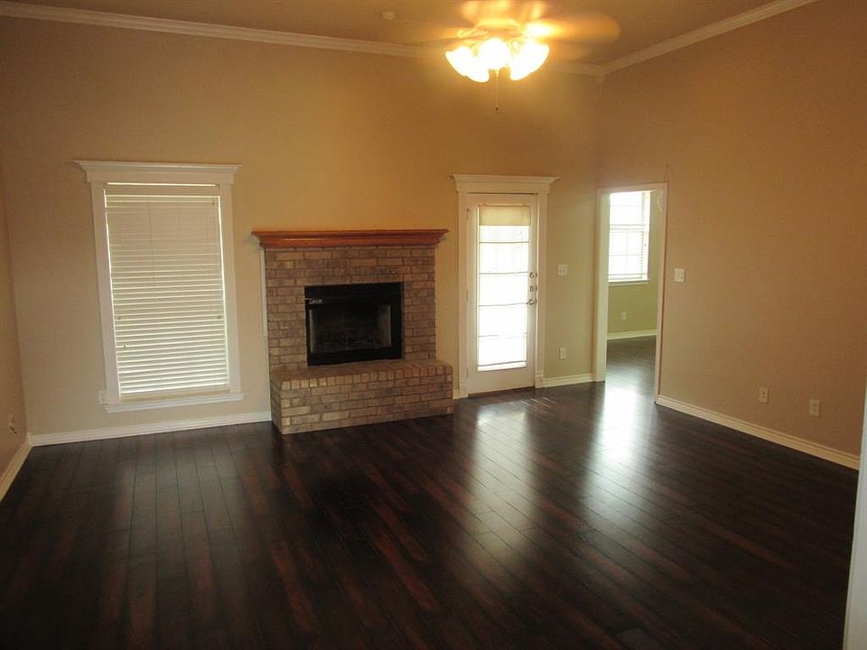 1st image of 626 Lone Star Dr
