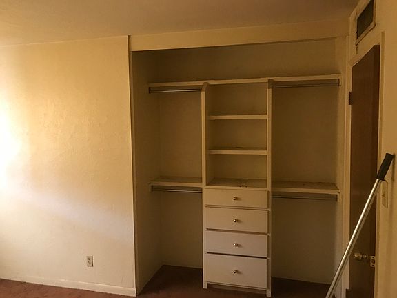 5th image of 6836 N 33rd Dr