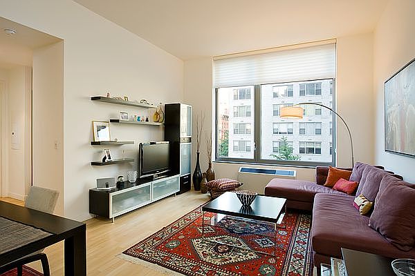 1st image of 450 E 83rd St APT 4E