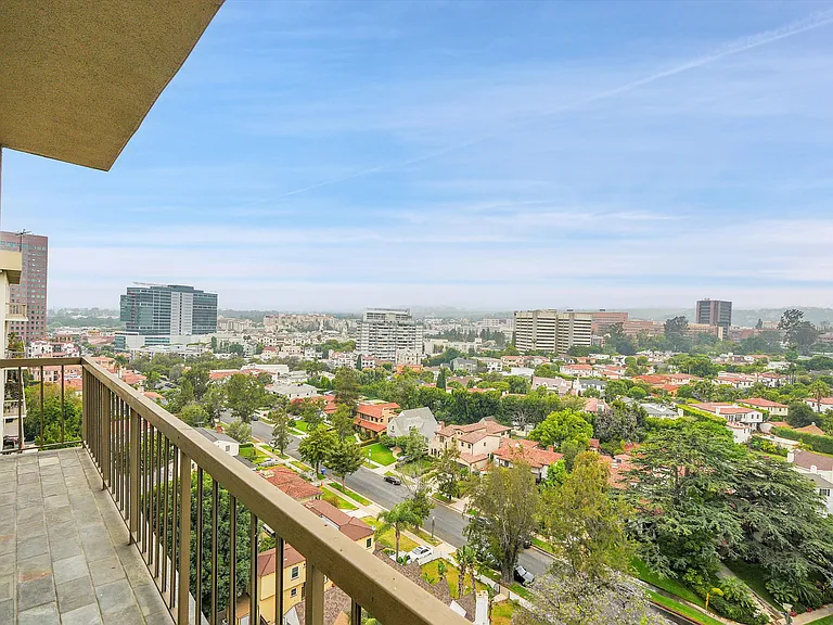 10747 Wilshire Blvd #1407 — Photo 34