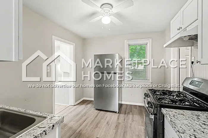 22046 Birchwood Ave — Photo 6