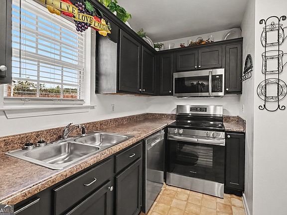 5th image of 43 Atwood Dr NW