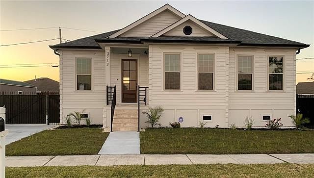 1st image of 3712 Lyndell Dr