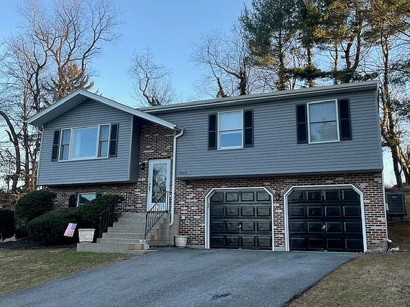 1540 Pine Top Cir, Emmaus, PA 18049