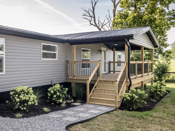 809 Hill Rd, Paris, KY 40361