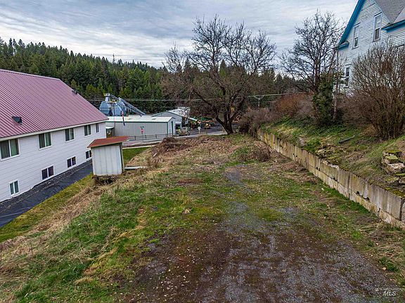 4th image of 216 S Main St