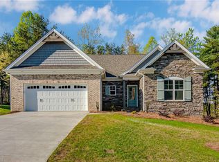 113 Provence Ct, King, NC 27021