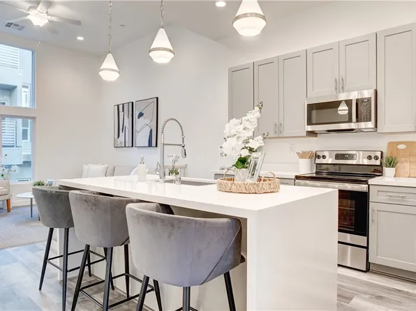 1157 Blossom Point St, Las Vegas, NV 89135