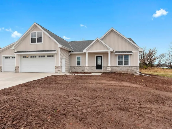 1490 Brayden Ln, De Pere, WI 54115