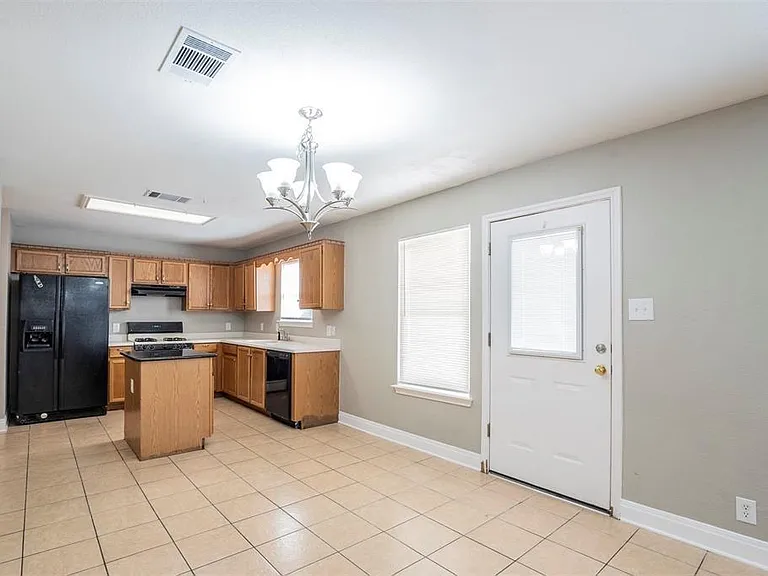 1802 Vanderhill Cv — Photo 20