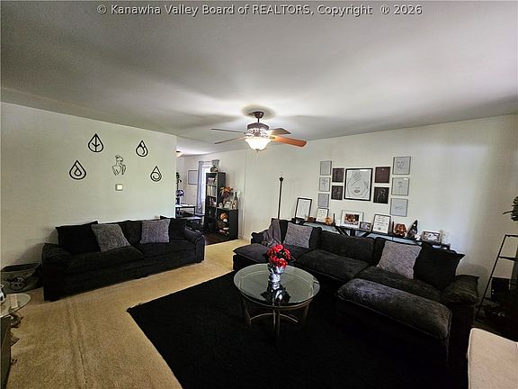 2nd image of 1000 Park Dr