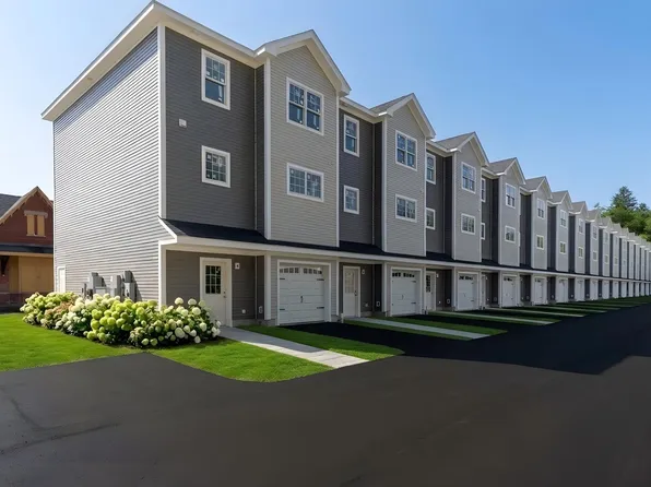 44 Dean St #215, Taunton, MA 02780