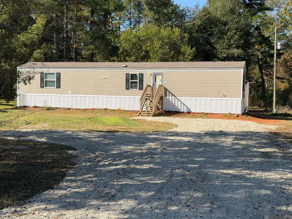 28405 McArthur Dr, Livingston, LA 70754