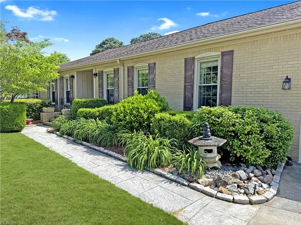 5248 Balfor Dr, Virginia Beach, VA 23464