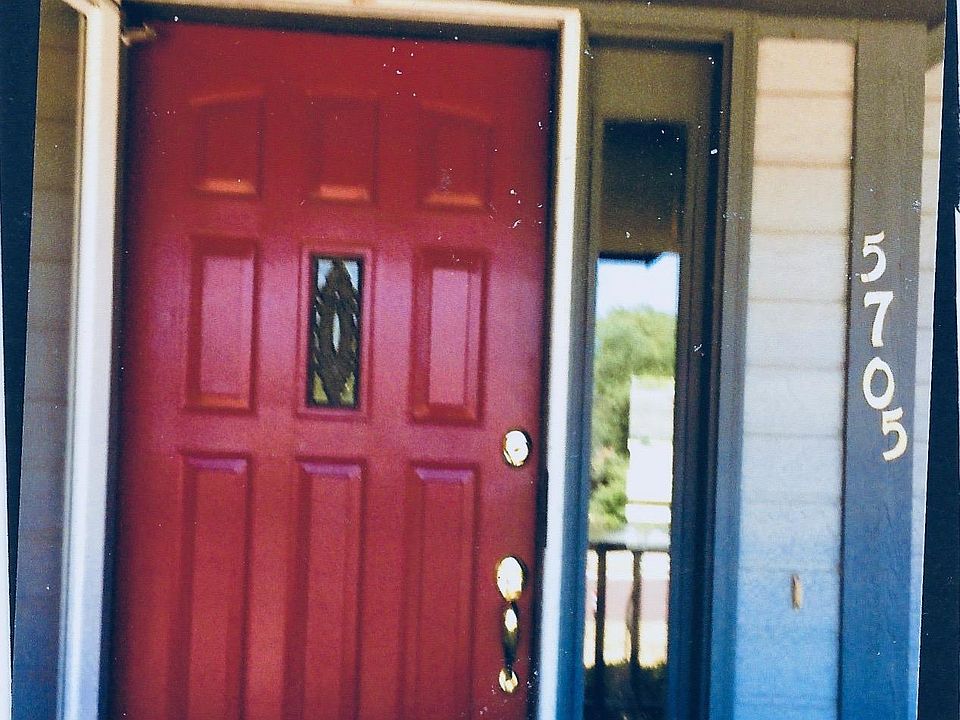 Beautiful front door.