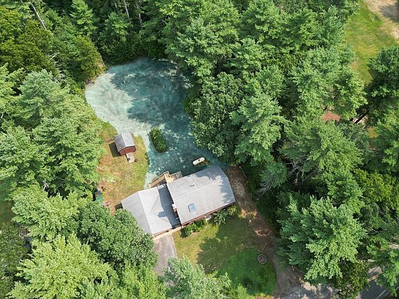 2nd image of 160 Rocky Meadow St