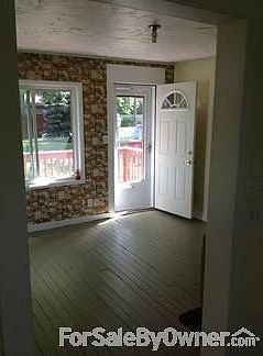 Living Room/Sun Room/Dining Room
						:
						It's a cottage, you can do anything with these rooms.