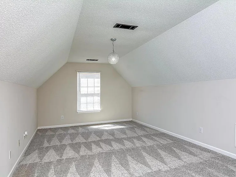784 Waterbrook Ln — Photo 27