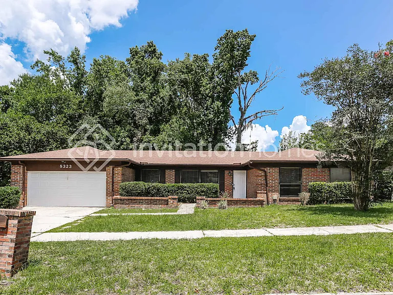 8323 Country Creek Blvd — Photo 1