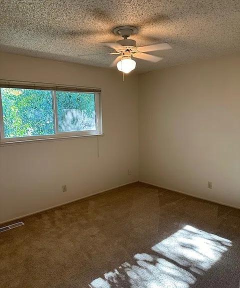 1462 Manzanita Ave — Photo 22