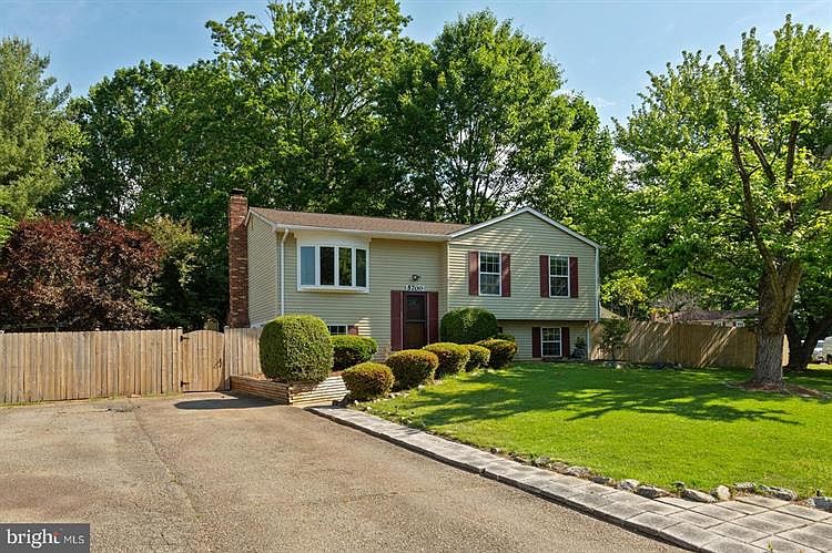 1st image of 5700 Sailstone Ln
