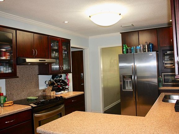 3rd image of 2054 Chisholm Trl