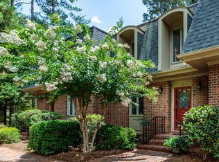 19 Palmetto Rd, Pinehurst, NC 28374